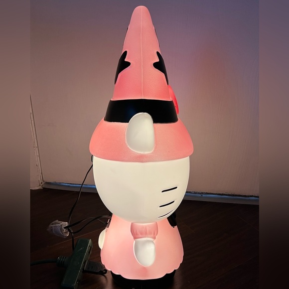 Hello Kitty Halloween Witch Blow Mold - Picture 4 of 12